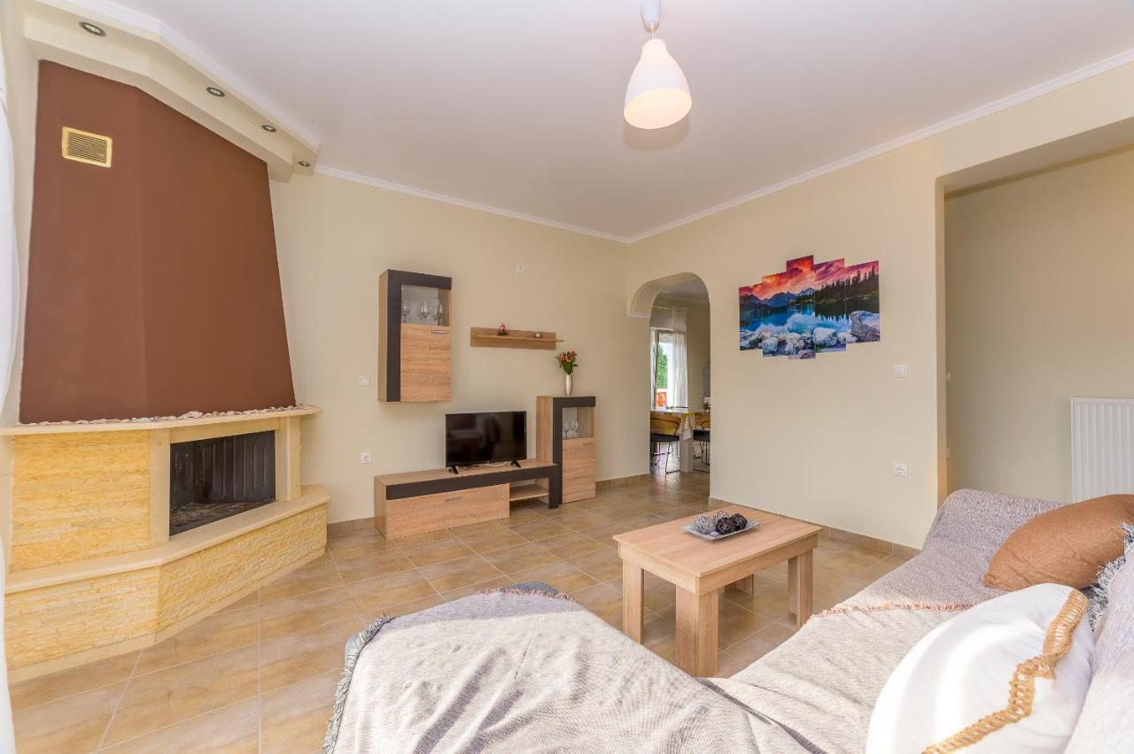 Villa Fotini アレクサンドルポリス エクステリア 写真